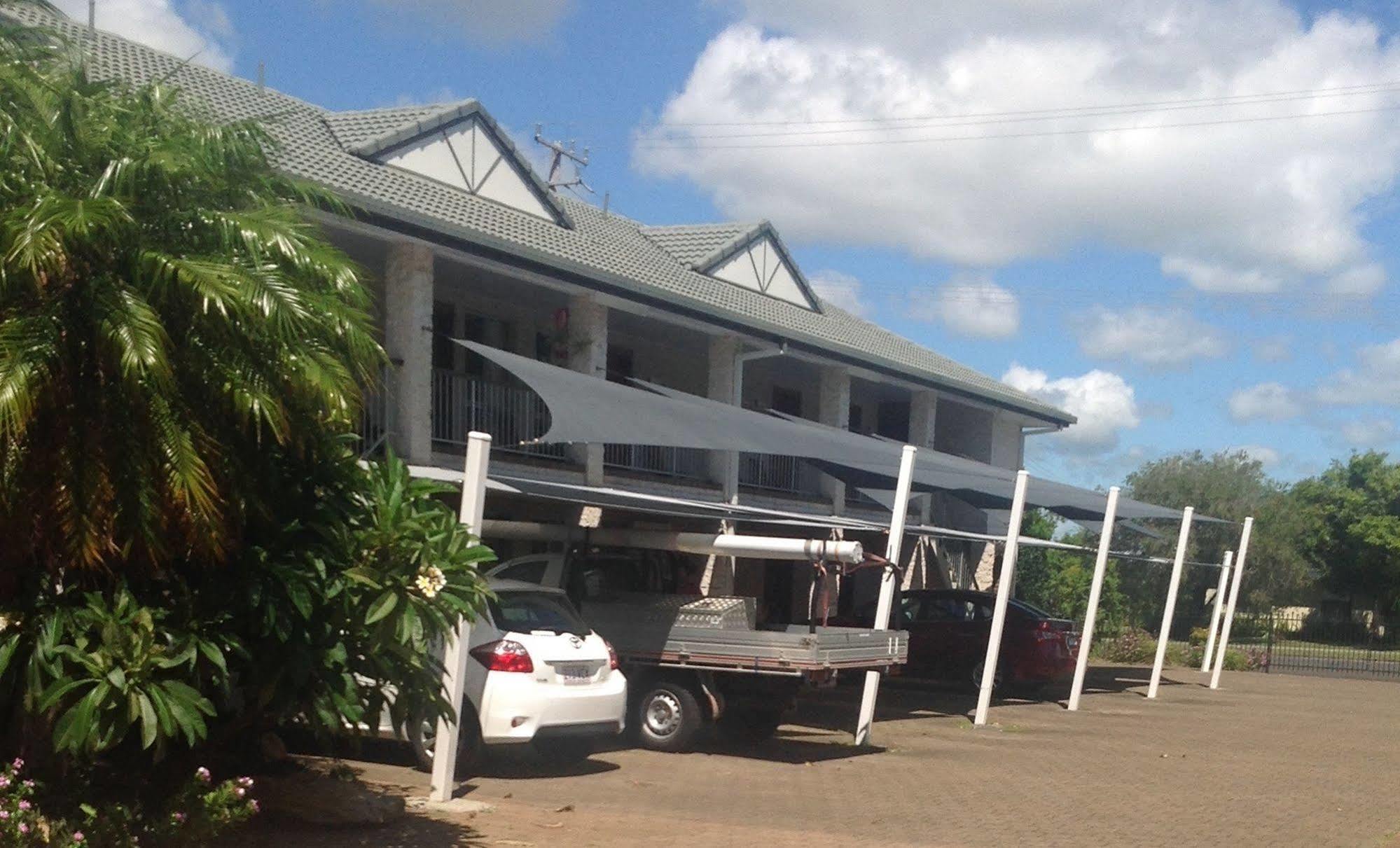 Avlon Gardens Motel Ballina Exterior photo
